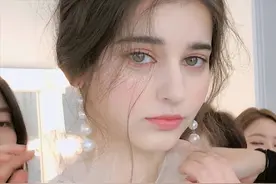 俄罗斯美女远嫁中国，3年内连生三娃，直言：在中国我过的很幸福图片