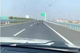 江苏南通：南通交警提醒广大摩友，江苏省内摩托车禁止驶入高速！图片