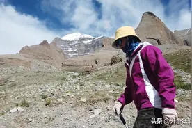 环中国边境线自驾游，想要畅通无阻，究竟要带什么证件呢？图片