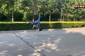 女大学生一段习武视频爆红，记者探访发现她原来是个“武林高手”图片