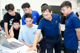 应对拔尖创新人才培养之困，郑泉水院士为何选择在清华创建“钱班”？图片