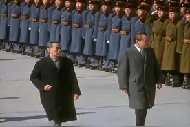 尼克松点名要看39军，周总理感到奇怪，毛主席解释：他还是不服气图片