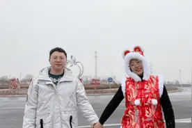 隔离相亲对象家：女孩不抱希望初见没洗头 住一个月后春节订婚图片