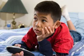 最佳儿童身高表，男孩女孩都齐全了！对照一下，你的孩子达标没？图片