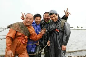 海上一股“神秘力量”！中国渔民有多牛？曾一网捞出澳大利亚潜艇图片