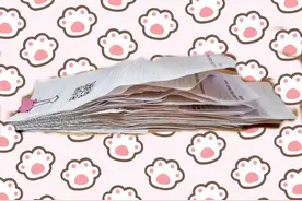 8根手指头肿成了8根红萝卜，医生小哥下手那叫一个狠图片