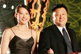 奥运冠军刘子歌：嫁给50岁教练，父母缺席婚礼，如今移居澳洲图片