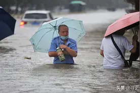 郑州720特大暴雨，500人被困地铁，众人靠一招自救最终生还图片