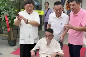 抖音回应“杨少华剪彩饭店暂停营业”：该账号系仿冒，已无限期封禁；店家回应：都是蹭流量的图片