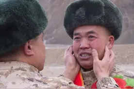 再见，老班长！入伍30年，“兵王”告别军营图片