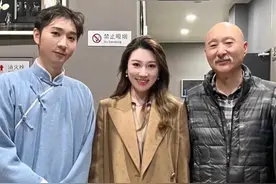 舅舅外公都是影帝，爸爸是国家一级演员，海归学历现在是网红图片