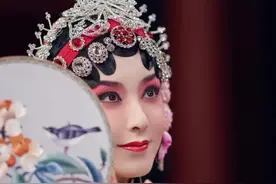 国粹戏曲，值得尝试的经典戏曲妆容图片