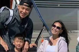 金屋藏娇!林书豪官宣2年前已结婚,1米60华裔美女与豪哥十分登对图片