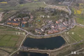 成都官塘新村，新蹿红的景点，周末停车太难了图片