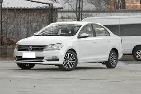 便宜又耐用的大众合资车，油耗5.5L，带你看大众桑塔纳图片