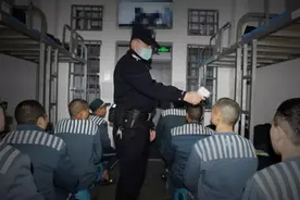 狱警扩大招聘，“三不限”岗位很吃香，过来人却极力否定图片