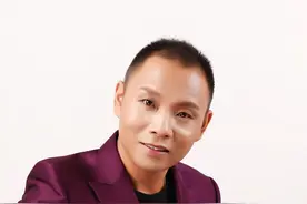 祁隆：农村走出来的著名歌手，离婚背后有心痛图片