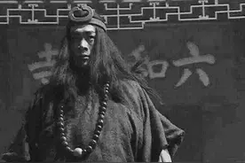 武松出家六合寺，得到的十万贯赏钱，其实就是一堆废纸图片