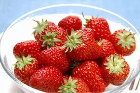 宝宝发烧吃什么好？选择对水果有助于退烧，宝妈一定要了解图片