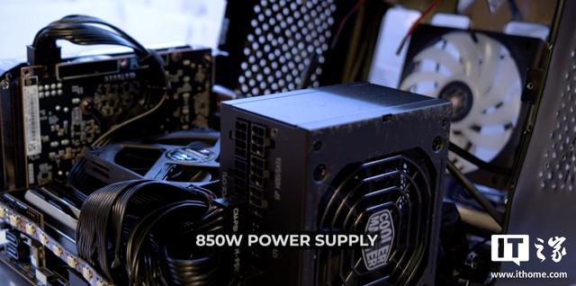 SignalRGB推出“烤面包机”主题Mini-ITX PC主机