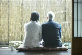 人老了，欲望就低了吗？老年人的生理交易，正在农村角落悄悄进行图片