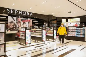 即时零售助力七夕浪漫送礼，美团外卖：礼物商品销量同比去年增长近3倍图片