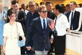 郭富城赛马赢200万港元，激动拥抱方媛，身旁岳父笑得见牙不见眼图片