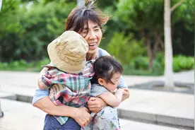 最委屈姥姥？自己带大的娃却和奶奶亲，“养不熟”的原因很现实图片