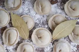 拒绝婆婆的一碗饺子，引发一场家庭大骂战，婆媳相处界限感很重要图片