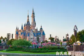 上海迪士尼乐园6月30日恢复运营！初期限流，部分项目暂时关闭；游客须遵守这些防疫要求→图片