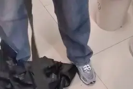 网购100个垃圾袋到手仅40个，商家回应：有20个、50个、100个三种规格，重量都是一样的图片