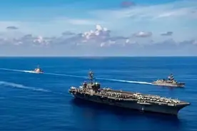 美航母距台湾仅剩400公里，为何掉头返回？我火箭军做法真给力！图片