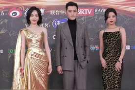 北京这一夜：主持出错、造型翻车，60岁叶童成为了清流图片