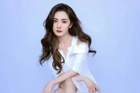 胸大/胸部丰满女生穿衣显胖？那是你还没掌握这些显瘦穿搭指南！图片