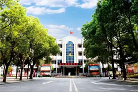 驻马店育英中学2023年招生简章图片