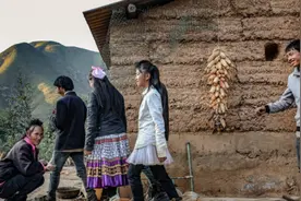 深山里的六口之家，过着与世隔绝的生活，被外界发现时还没有户口图片