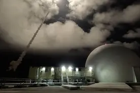 不许大陆武统？美国高调为赖清德撑腰，在关岛“击落”弹道导弹图片