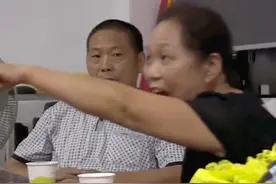 2018年,湖南老妇带孙通宵打麻将,致孙子得肺炎,儿子怒断母子关系图片