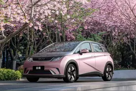 电动汽车的寿命一般有多少年或者多少公里？图片