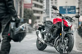 同样是街车，27880元的春风450NK和38500元的本田CB400F如何选？图片