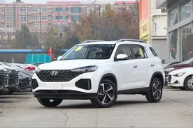 花13万买一台现代ix35 2.0L顶配车型是不是傻？看完你就明白了图片