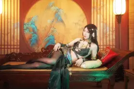 洛丽塔大哥上热门！在练习室狂练舞蹈，负重前行引网友齐呼：加油图片