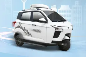 宗申新款老年代步车测评：汽车级底盘，变频空调，续航150公里起图片