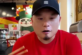 二百者也:八百多万粉丝，探店创始人图片
