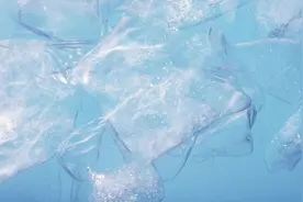 别再为洗不起的大牌衣服发愁了图片