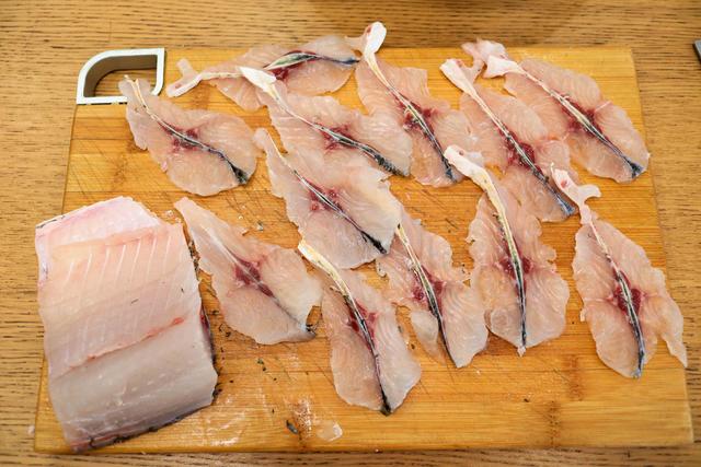 花胶煲鱼尾汤的做法 2026年花胶煲鱼尾汤的做法窍门