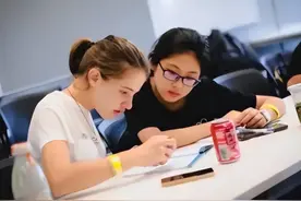 清华降低门槛引进留学生，外籍学生超国民待遇？官方的解释来了图片