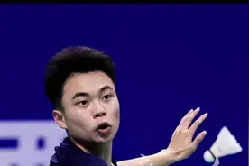 张志杰队医因未经裁判允许没有进场，网友：这赛制也太离谱了吧图片