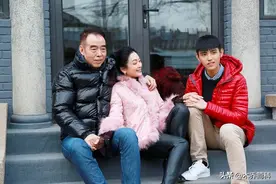 陈飞宇的“熟睡照”，引发陈凯歌一家沦陷？网友：陈红处境最尴尬图片