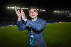 两员大将伤退，大连人普湾主场不败代价不小图片